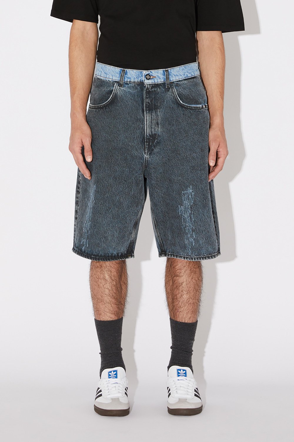 AMISH: TOMMY 90 DENIM BERMUDA SHORTS